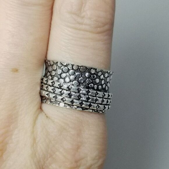 Vintage Polka Dot Design Spinner Ring, Silver Tone Size 8 Band, Wide Fidget - Picture 3 of 9